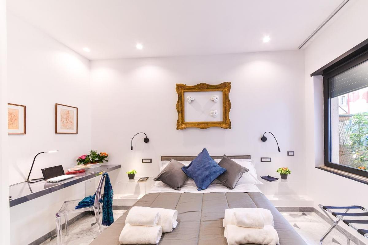 Domus 42 Otel Napoli Dış mekan fotoğraf